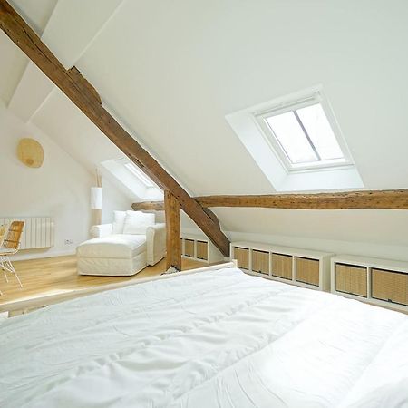 Beautiful Bright Apartment Near The Marais Parigi Esterno foto