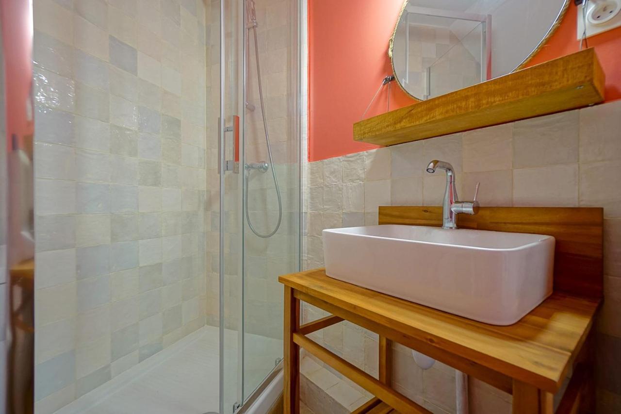 Beautiful Bright Apartment Near The Marais Parigi Esterno foto
