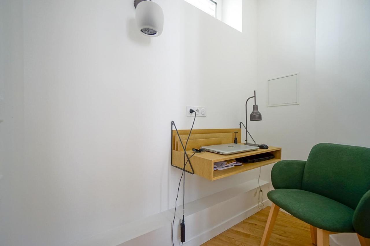 Beautiful Bright Apartment Near The Marais Parigi Esterno foto